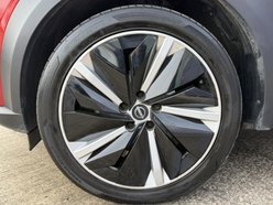 Nissan Juke 1.6 Tekna+ SUV 5dr Petrol Hybrid Auto Euro 6 (143 ps) 17
