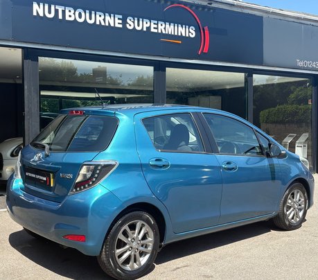 Toyota Yaris 1.3 VVT-i Icon Plus Petrol Manual - DEPOSIT TAKEN 2