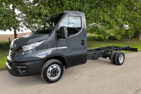 Iveco Daily 35C18H 3750WB Chassis Cab 1