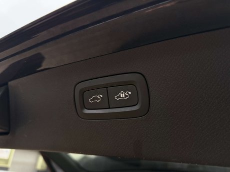 Volvo XC90 2.0 XC90 R-Design D5 PowerPulse AWD Auto 4WD 5dr 19