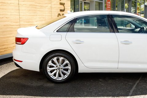 Audi A4 TFSI SE 7