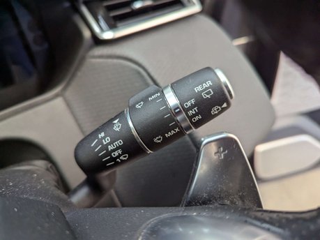 Land Rover Range Rover Velar 2.0 Range Rover Velar R-Dynamic SE D180 Auto 4WD 5dr 79