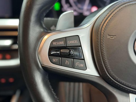 BMW 3 Series 2.0 330e 12kWh M Sport Saloon 4dr Petrol Plug-in Hybrid Auto Euro 6 (s/s) ( 33