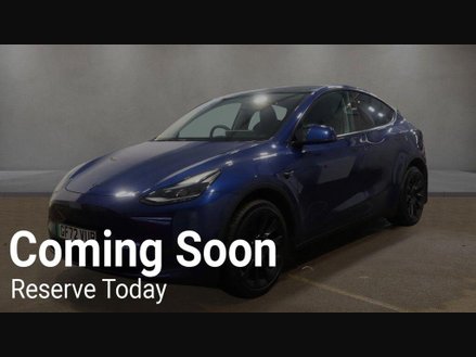 Tesla Model Y LONG RANGE AWD