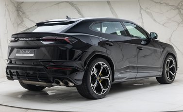 Lamborghini Urus S 6