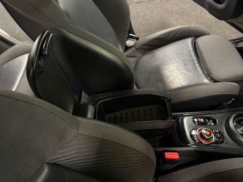 Mini Countryman 1.5 Countryman Cooper Auto 5dr 28