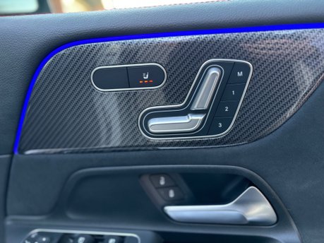 Mercedes-Benz GLB 2.0 GLB220d AMG Line (Premium Plus) SUV 5dr Diesel 8G-DCT 4MATIC Euro 6 22