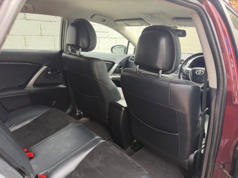 Toyota Avensis 2.0 D-4D Icon Business Edition Tourer Euro 5 5dr 52