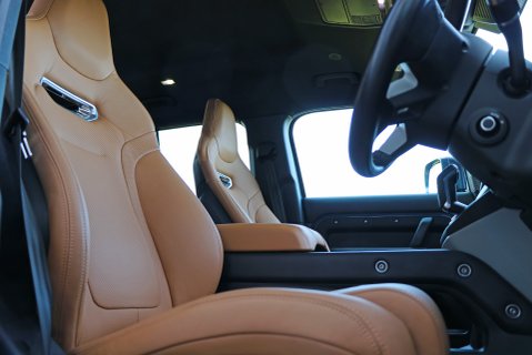 Defender 110 Commercial 21