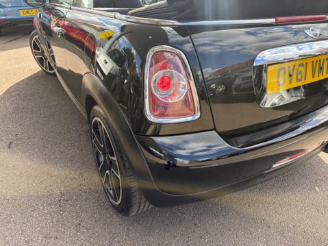 Mini Convertible 2.0 Cooper D Auto Euro 5 2dr 11