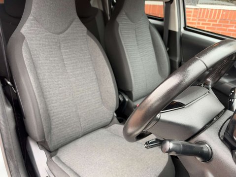 Citroen C1 1.2 PureTech Flair Hatchback 5dr Petrol Manual Euro 6 (82 ps) 35