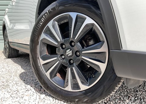 Suzuki Vitara SZ5 BOOSTERJET ALLGRIP MHEV 2