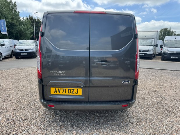 Ford Transit Custom Crew Cab [SOLD MT] SWB L1H1 Limited 320 Air Con Alloys Camera Nav Sensors E 8