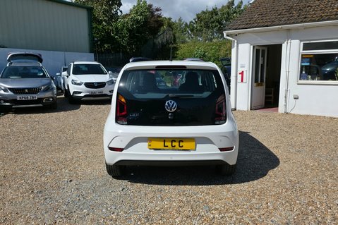 Volkswagen Up 1.0 MOVE UP LOOK! FULL SERVICE HISTORY! 6 SERVICES! 8