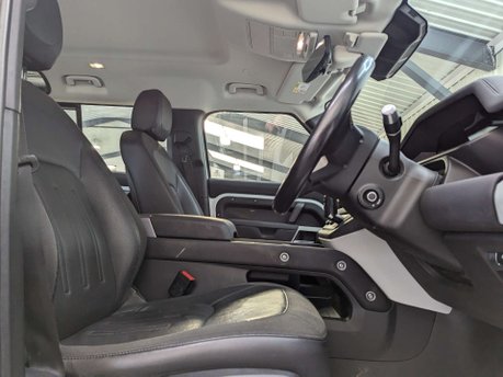 Land Rover Defender 2.0 Defender SE D Auto 4WD 5dr 51