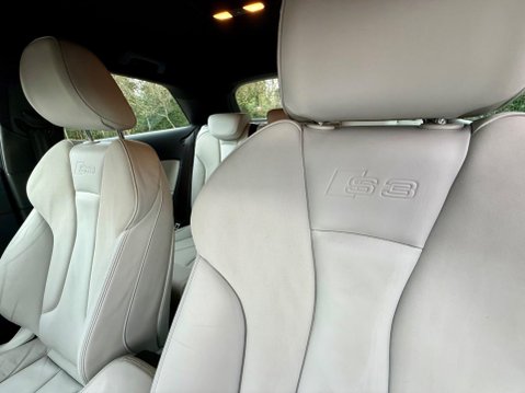 Audi S3 2.0 TFSI S Tronic quattro Euro 6 (s/s) 3dr (Nav) 18