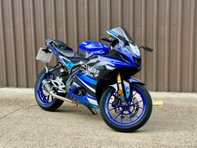 Yamaha R125 (YZF 125-A) 24