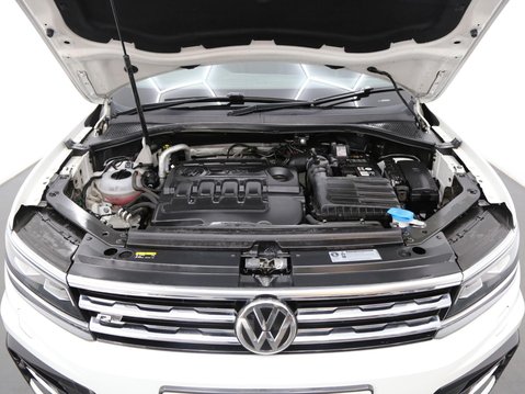 Volkswagen Tiguan 2.0 TDI BlueMotion Tech R-Line DSG Euro 6 (s/s) 5dr 28