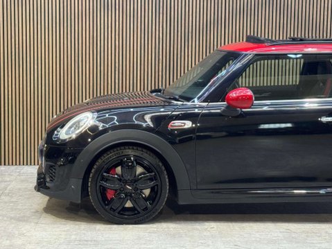 Mini Hatch 2.0 John Cooper Works Auto 3dr 30