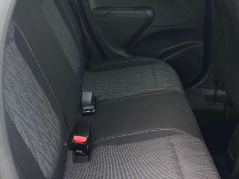 Vauxhall Crossland X 1.2 Crossland X SRi Nav T 5dr 3