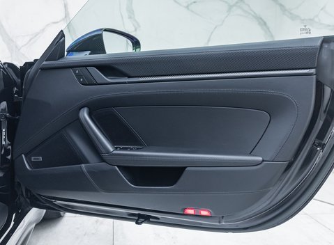 Porsche 911 GT3 TOURING (992) 30