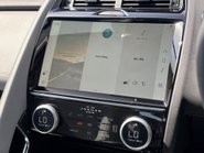 Jaguar E-Pace R-DYNAMIC S MHEV 26