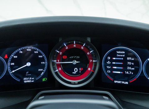 Porsche 911 Carrera 4 GTS (992) 20