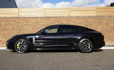 Porsche Panamera Turbo S E-Hybrid 8