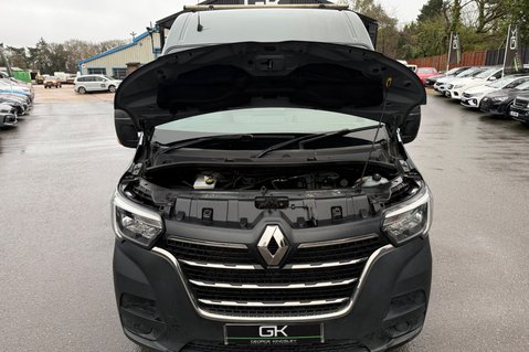 Renault Master LM35 BUSINESS PLUS DCI LWB -RARE COLOUR -FULL SERVICE HISTORY -DEMO +1 OWNR 35