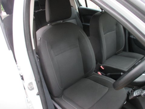 Dacia Sandero 1.0 SCe Ambiance Euro 6 5dr 24