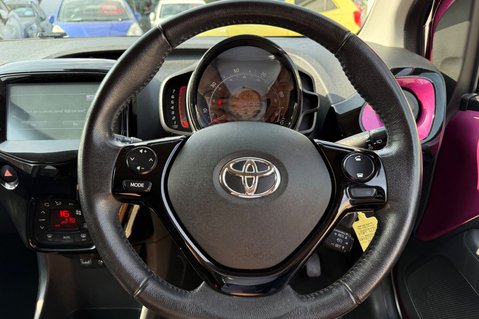Toyota Aygo VVT-I X-CITE.5 TOYOTA SERVICES.REVERSING CAMERA.A/C..1 PREVIOUS OWNER 34