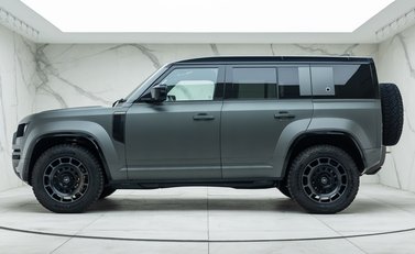 Land Rover Defender 110 OCTA EDITION ONE 5