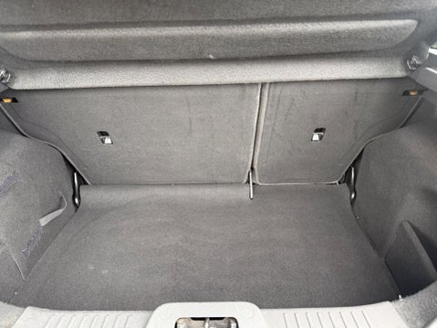 Ford Fiesta 1.25 Zetec Euro 6 3dr 31