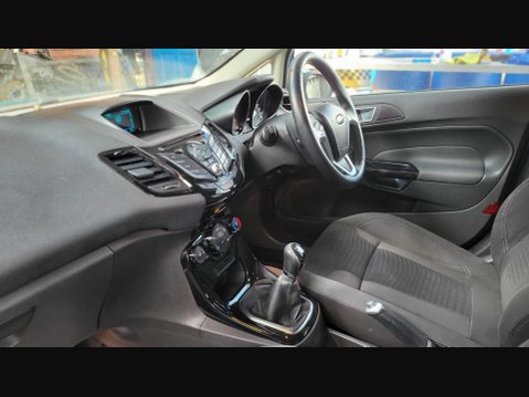 Ford Fiesta ZETEC 10