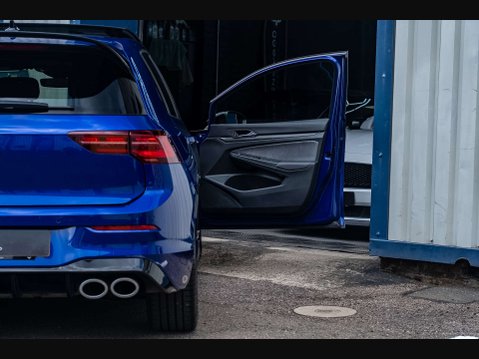 Volkswagen Golf 2.0 Golf R TSi 4Motion Semi-Auto 4WD 5dr 8