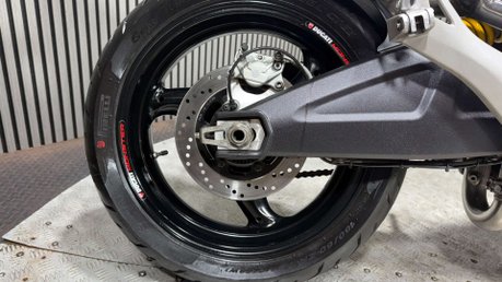 Ducati Monster 696 2011 ONLY 5K SERVICED WARRANTY 696CC LONG MOT VERY CLEAN NAKED 14