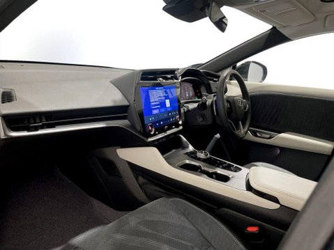 Lexus RZ 450e 71.4kWh Takumi SUV 5dr Electric Auto DIRECT4 (313 ps) Cruise Control 15