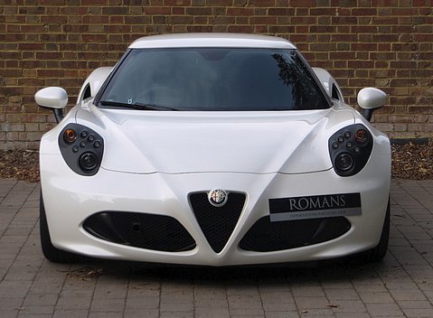 Alfa Romeo 4C 10