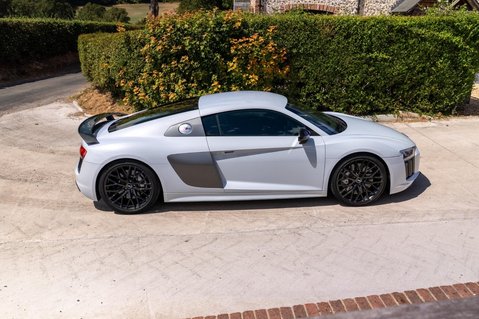 Audi R8 5.2 FSI V10 Plus S Tronic quattro Euro 6 (s/s) 2dr 2