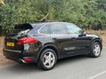 Porsche Cayenne 3.0 Cayenne V6 D Tiptronic 4WD 5dr 17