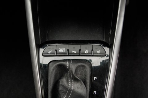 Kia Stonic GT-LINE S ISG MHEV 38