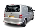 Volkswagen Transporter 2.0 BiTDI T32 Highline Kombi 4dr Diesel DSG 4MOTION L1 H1 (226 g/km, 178 bh 3