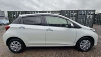 Toyota Yaris 1.33 Dual VVT-i Design Hatchback 5dr Petrol Multidrive S Euro 6 (99 ps) 13
