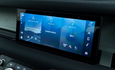 Land Rover Defender 110 D250 First Edition 19