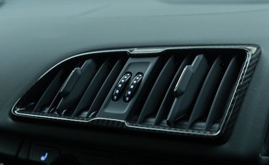 Audi R8 V10 PERFORMANCE CARBON BLACK 17