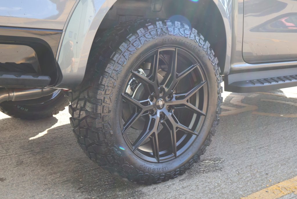 Ford Ranger 2025 WILDTRAK ECOBOOST MHEV HYBRID LIFTED WITH FULL SKR BODY KIT  13