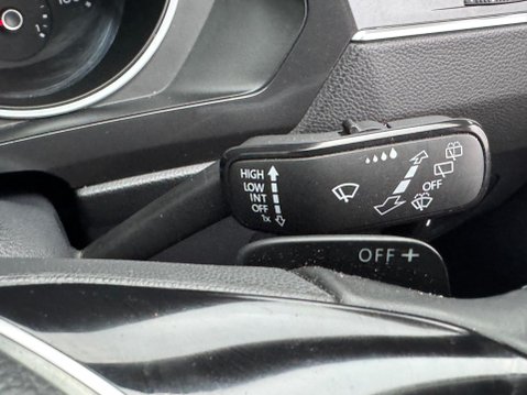 Volkswagen Tiguan 2.0 TDI SE Navigation DSG 4Motion Euro 6 (s/s) 5dr 41