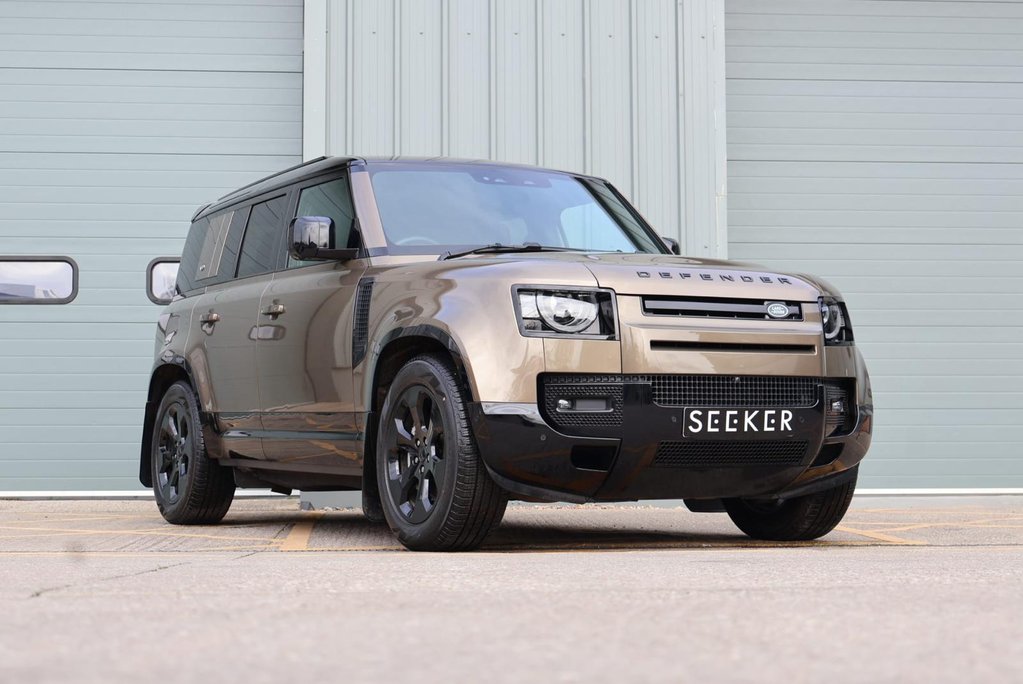 Land Rover Defender 110 D300 X-DYNAMIC HSE 7 SEATER  PRICE MATCH OFFER PREMIUM COLOUR  3