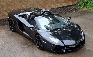 Lamborghini Aventador LP 700-4 Roadster 28
