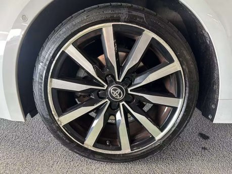 Toyota Corolla 2.0 Corolla GR Sport HEV CVT 5dr 36